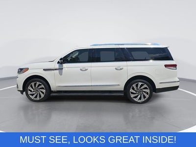 2022 Lincoln Navigator L Reserve