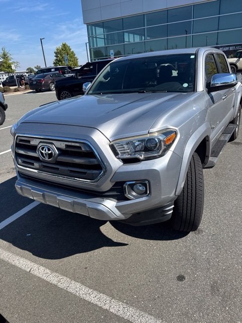 2017 Toyota Tacoma Limited V6