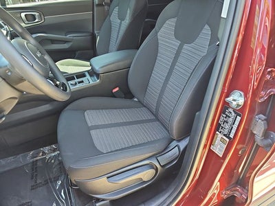 2025 Kia Sorento LX