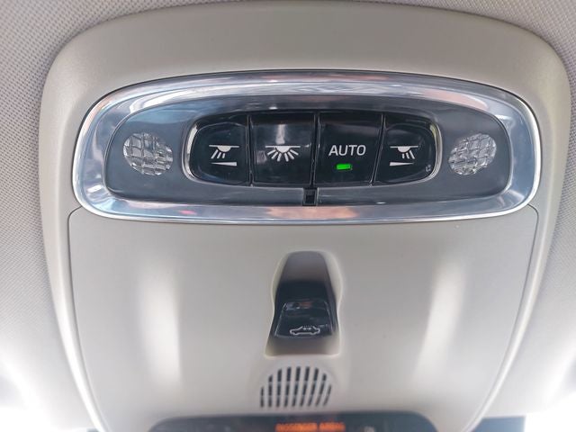 2020 Volvo XC90 T6 Momentum