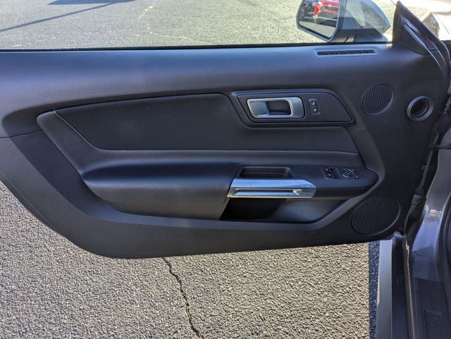 2022 Ford Mustang EcoBoost