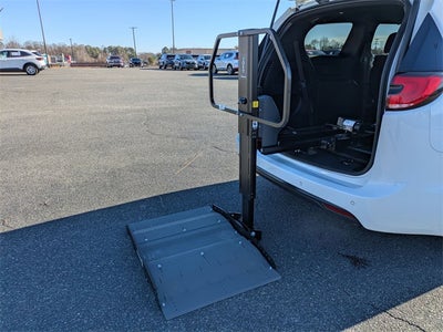 2021 Chrysler Pacifica Touring