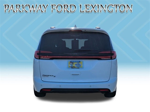 2021 Chrysler Pacifica Touring