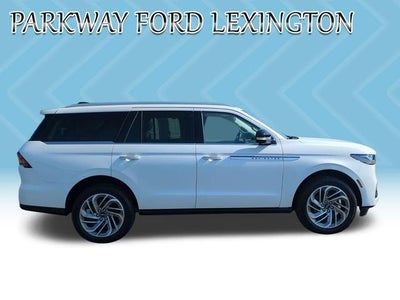 2025 Lincoln Navigator Reserve