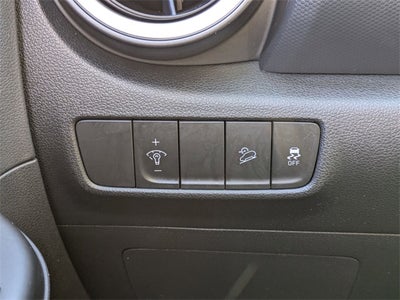 2022 Hyundai Kona SE